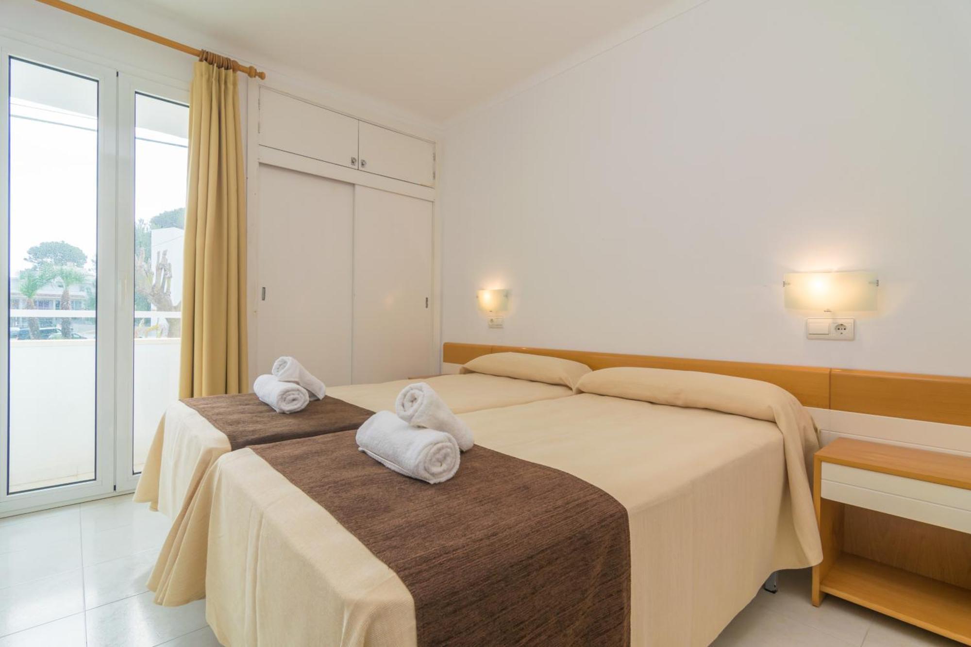 Apartamentos Massanet กันยาเมล ภายนอก รูปภาพ